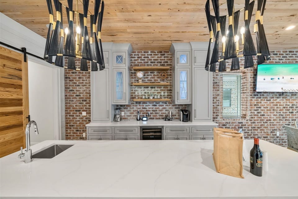 House, Multiple Bedrooms | Private kitchen | Fridge, oven, stovetop, coffee/tea maker