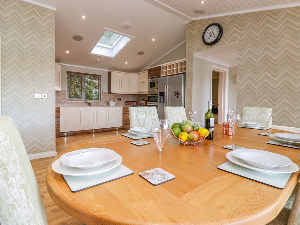 Fridge, dishwasher, electric kettle, toaster