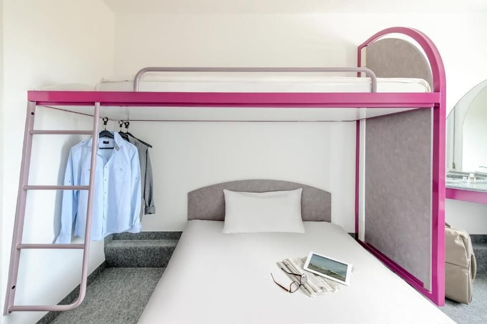 Basic Double or Twin Room, Non Smoking | Desk, free WiFi, bed sheets