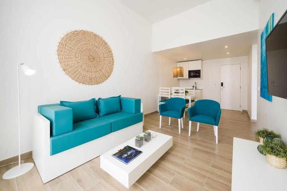 Family Double or Twin Room, Bay View | Living room | 42-inch LED TV with digital channels, TV