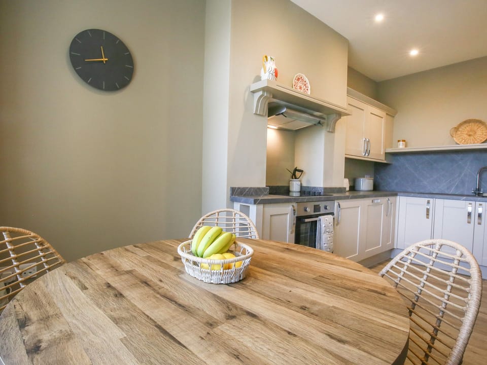 Fridge, dishwasher, electric kettle, toaster