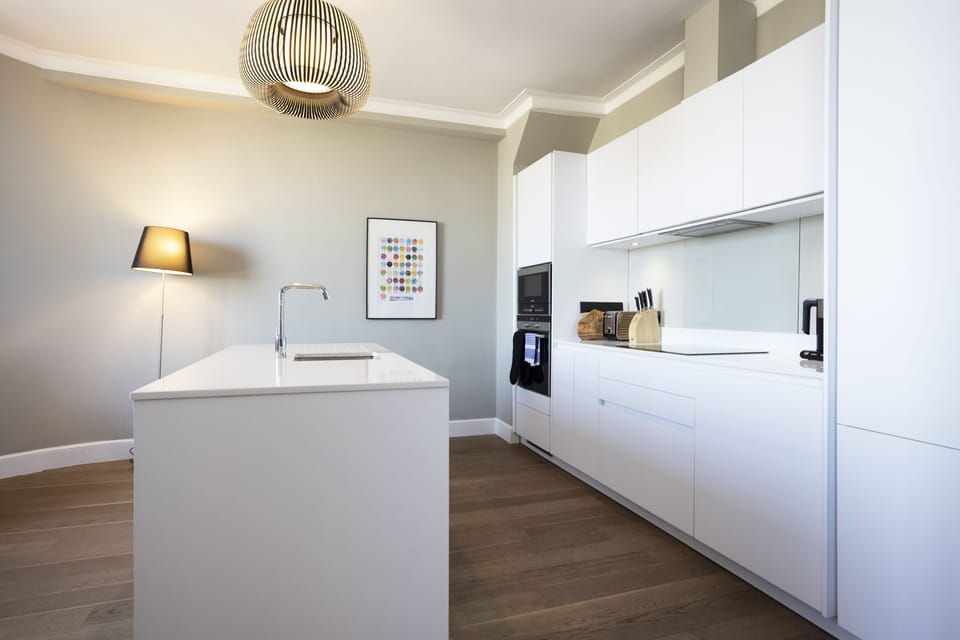 Apartment, 2 Bedrooms | Private kitchen | Fridge, microwave, oven, stovetop