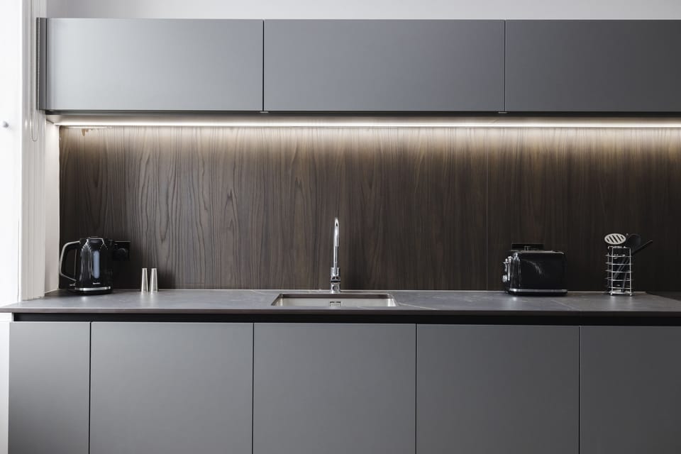 Apartment, 2 Bedrooms | Private kitchen | Fridge, microwave, oven, stovetop