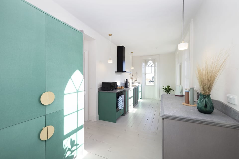 Apartment, 3 Bedrooms | Private kitchen | Fridge, microwave, oven, stovetop