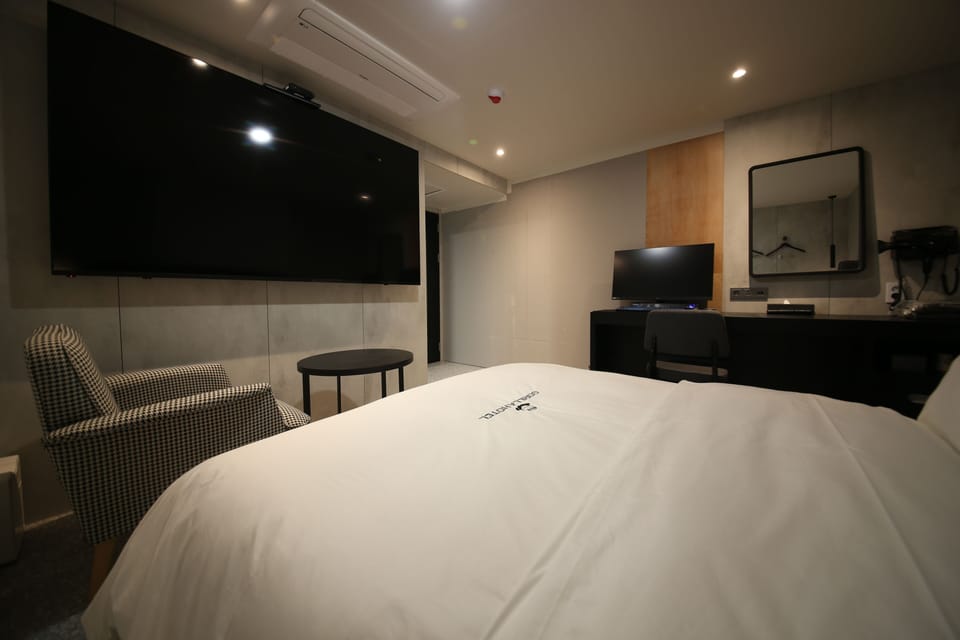 Panoramic Double Room | Premium bedding, down comforters, pillowtop beds, free minibar