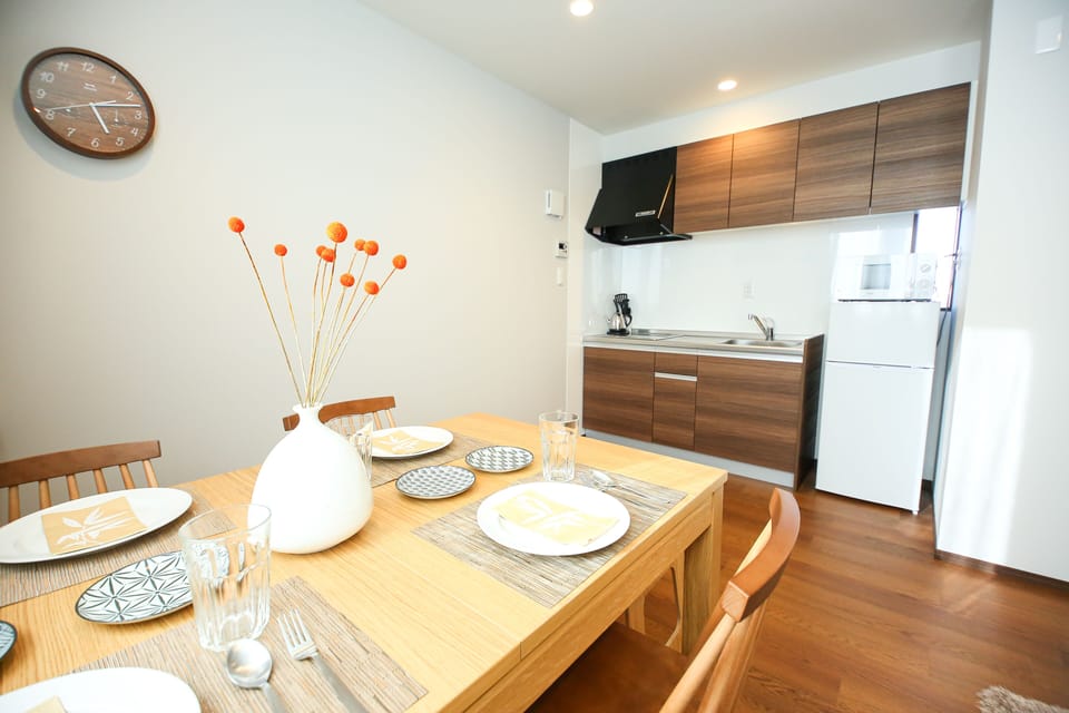Standard House 201 | In-room dining