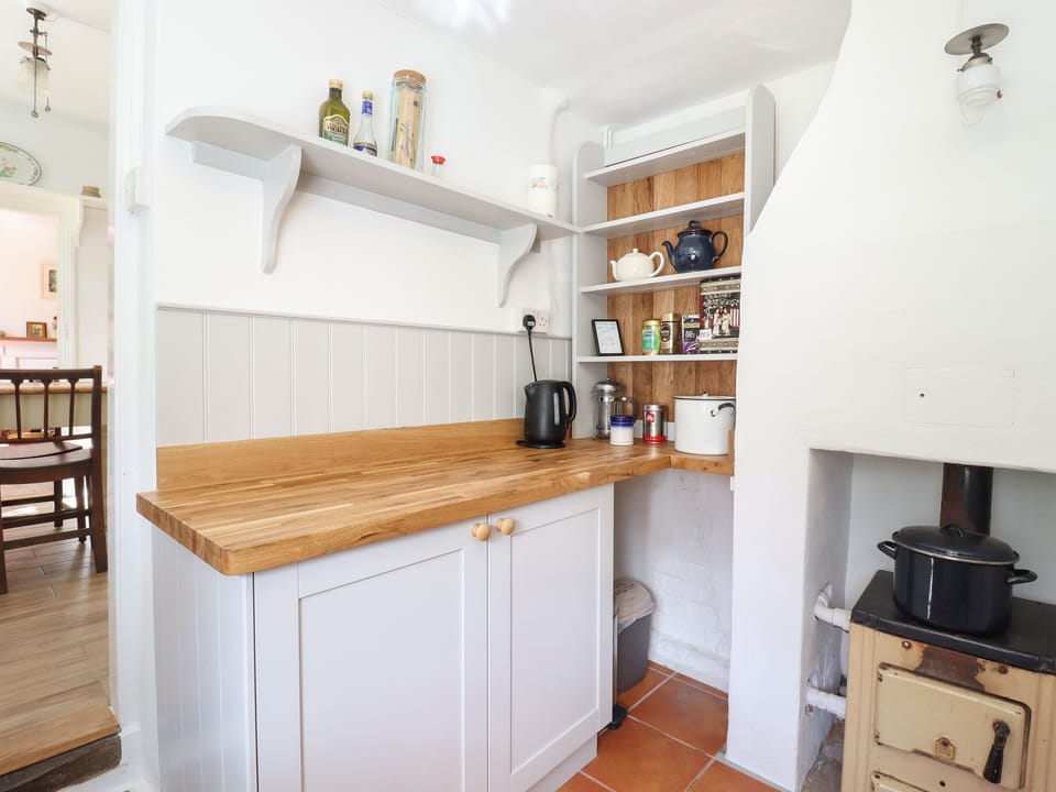 Cottage | Interior