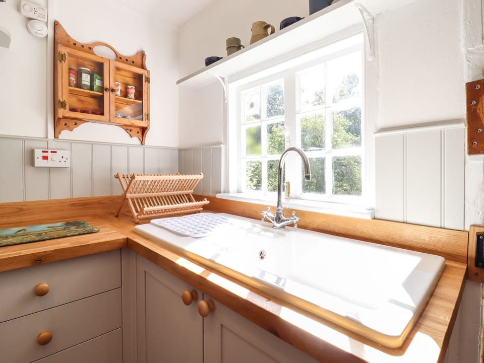 Cottage | Interior