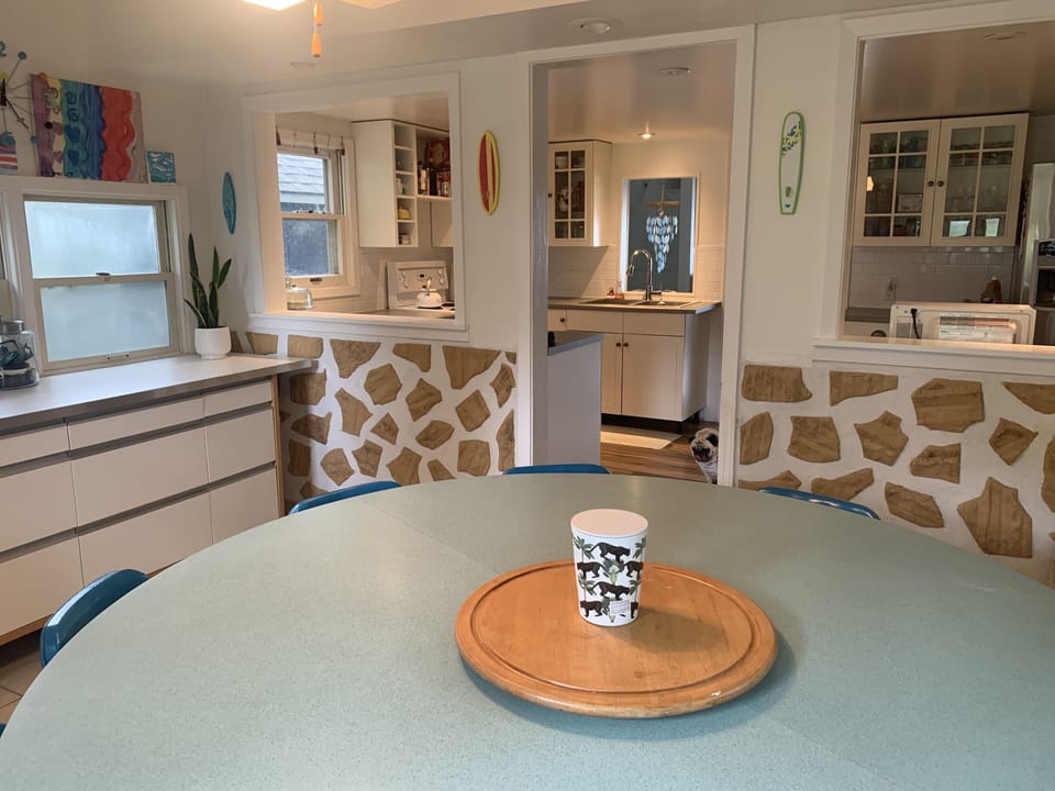 Deluxe Cottage | Private kitchen | Full-size fridge, microwave, oven, stovetop