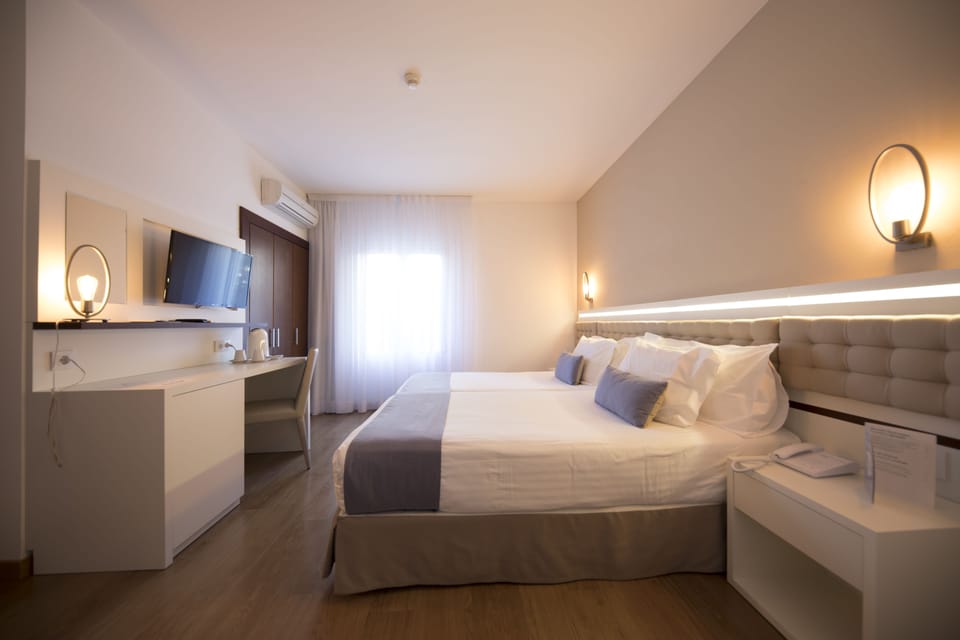 Minibar, in-room safe, desk, blackout drapes