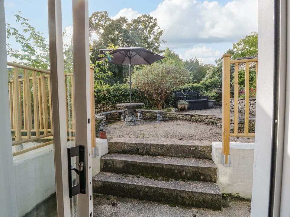 Cottage | Balcony