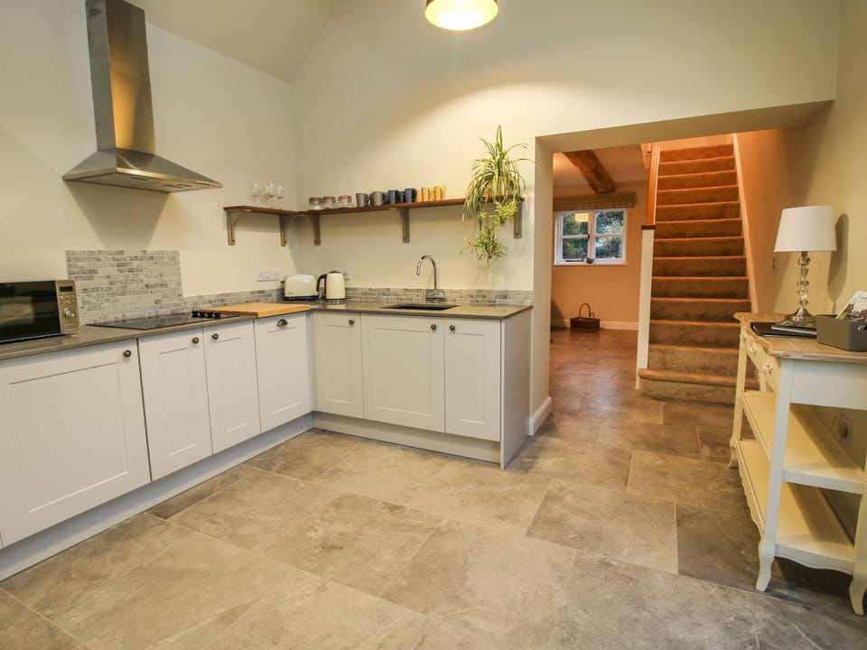 Cottage | Private kitchen | Fridge, dishwasher, electric kettle, toaster