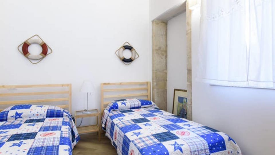 House | 2 bedrooms, WiFi