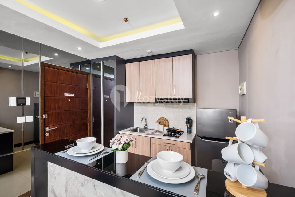 Apartment, 1 Bedroom | Dining room