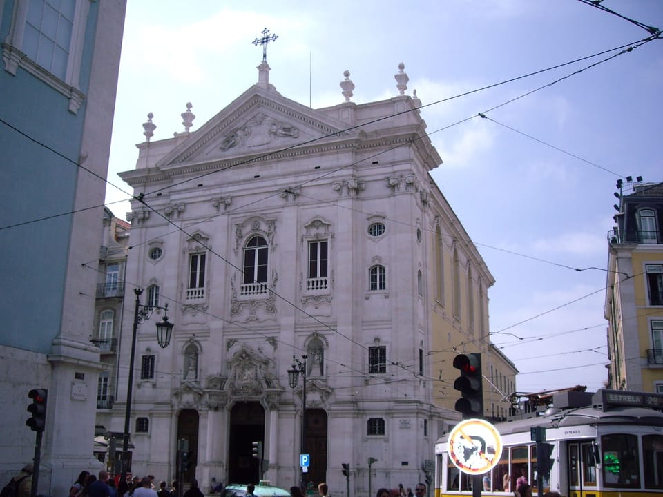 Pensao Residencial Camoes Bed and Breakfast in Lisbon