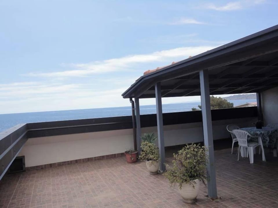 Apartment, 2 Bedrooms, Terrace, City View | BBQ/picnic area