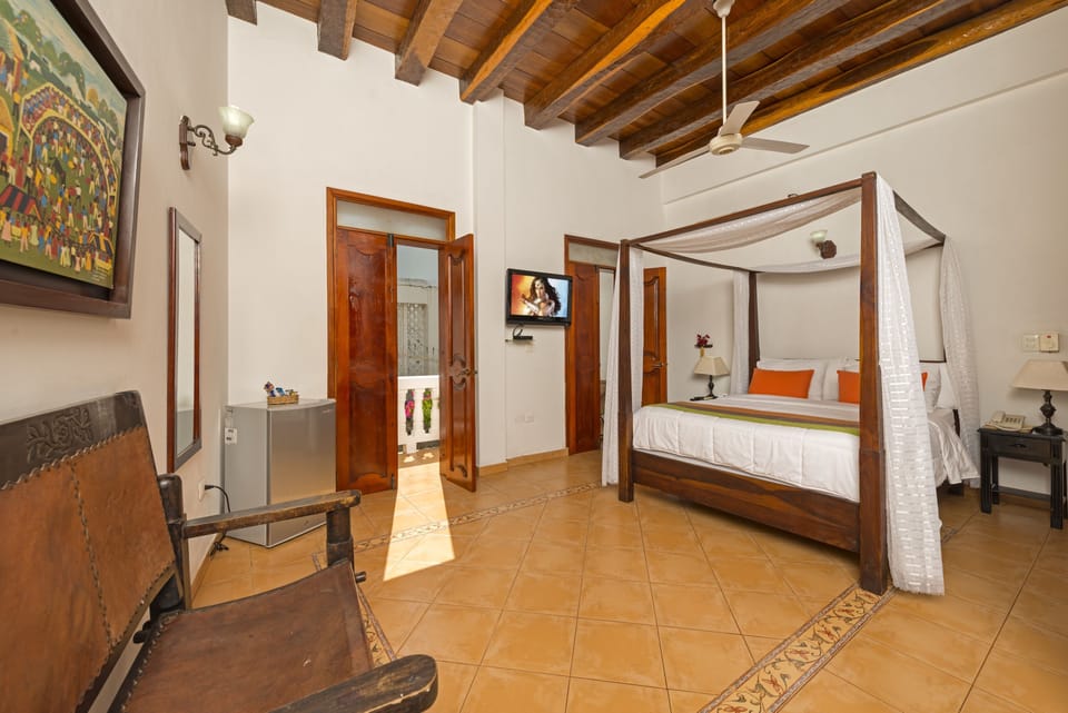 Superior Double Room | Minibar, in-room safe, free WiFi, bed sheets