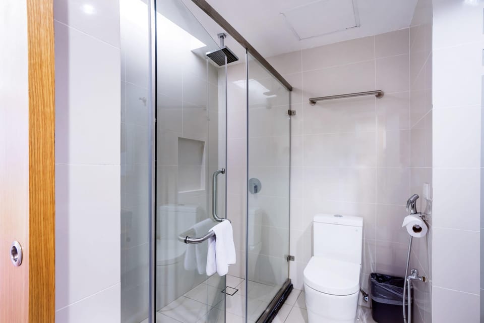 Free toiletries, hair dryer, towels
