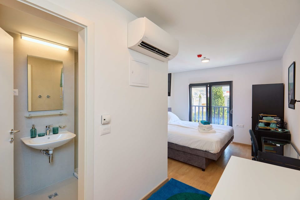 Minibar, desk, laptop workspace, soundproofing