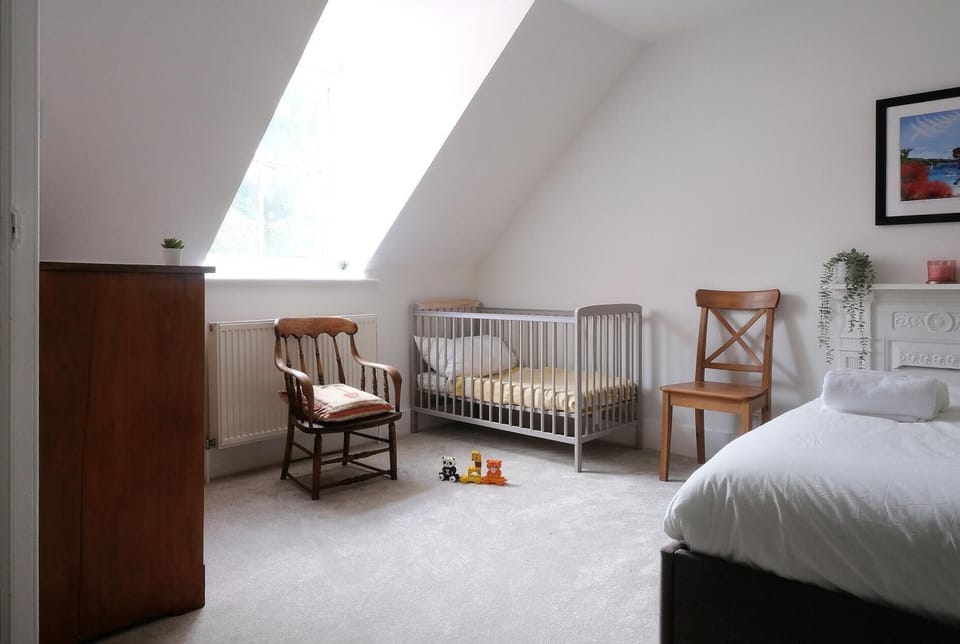 Apartment (2 Bedrooms) | 2 bedrooms, iron/ironing board, bed sheets