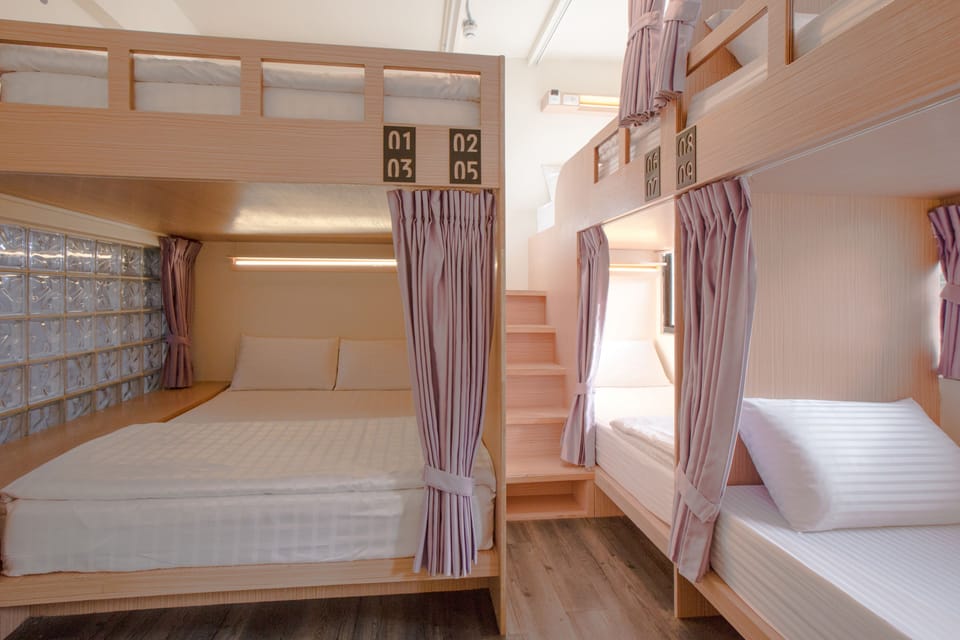 Down comforters, in-room safe, blackout drapes, free WiFi