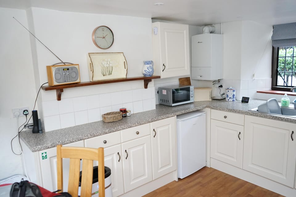 House | Private kitchen | Fridge, microwave, oven, stovetop