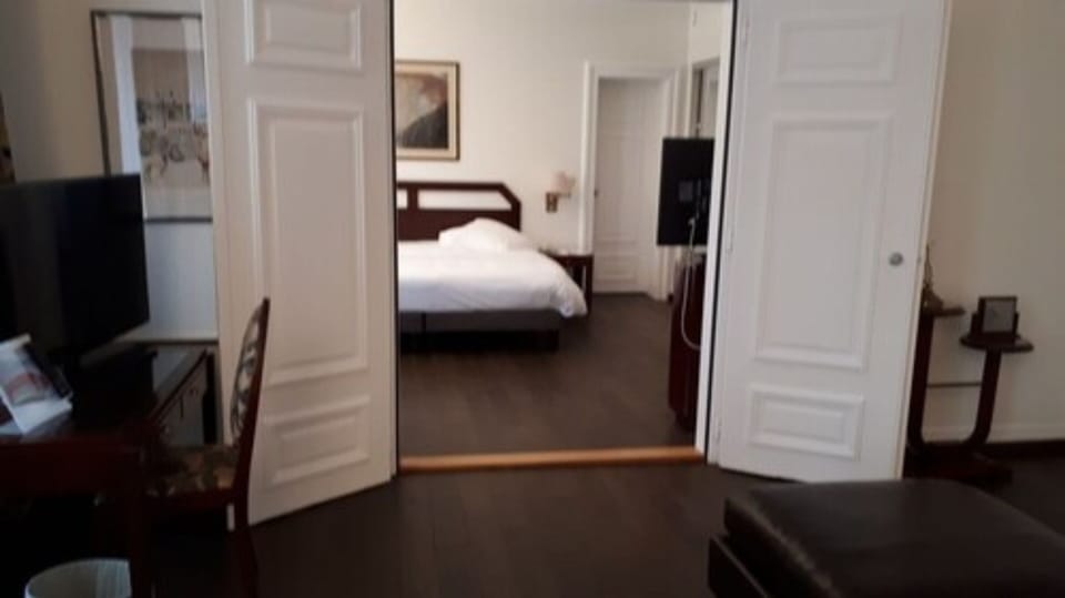 Presidential Suite | Premium bedding, Select Comfort beds, in-room safe, desk