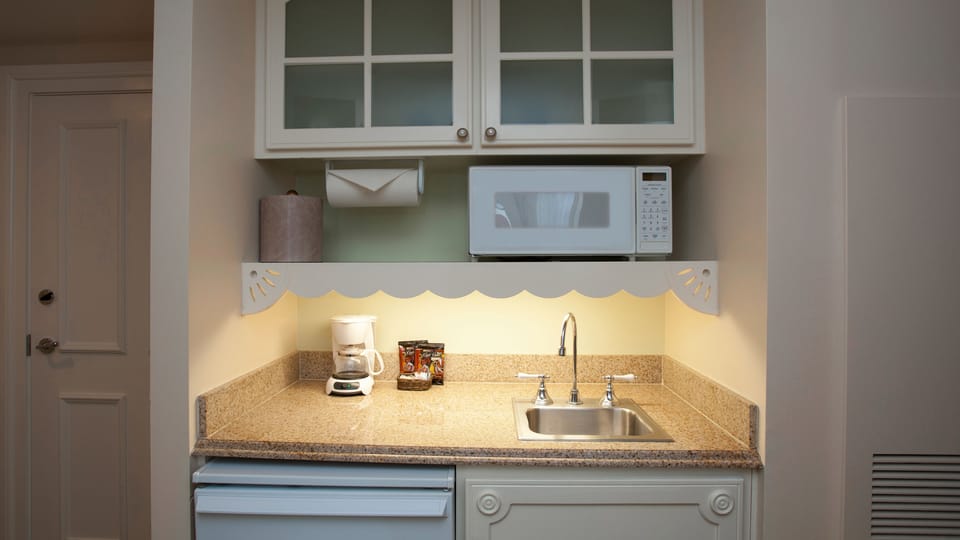 Private kitchenette