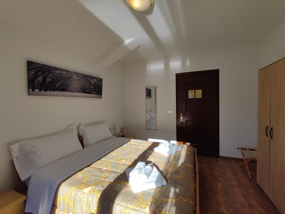 Panoramic Double or Twin Room | Free WiFi, bed sheets