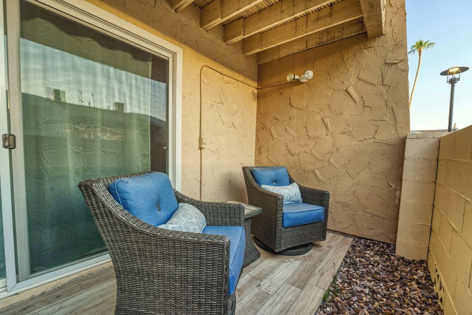 Condo, Multiple Beds, Balcony (Thomas Road Treasure) | Terrace/patio