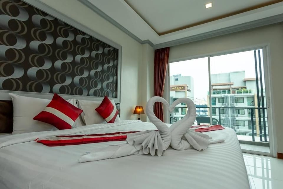 In-room safe, free WiFi