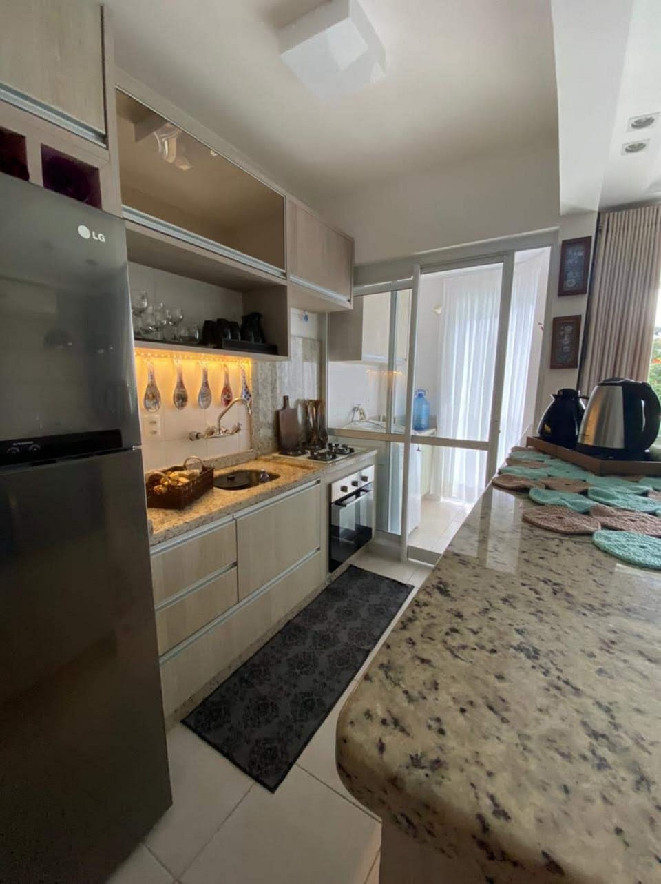 Premium Apartment | Private kitchen | Fridge, microwave, blender, toaster oven
