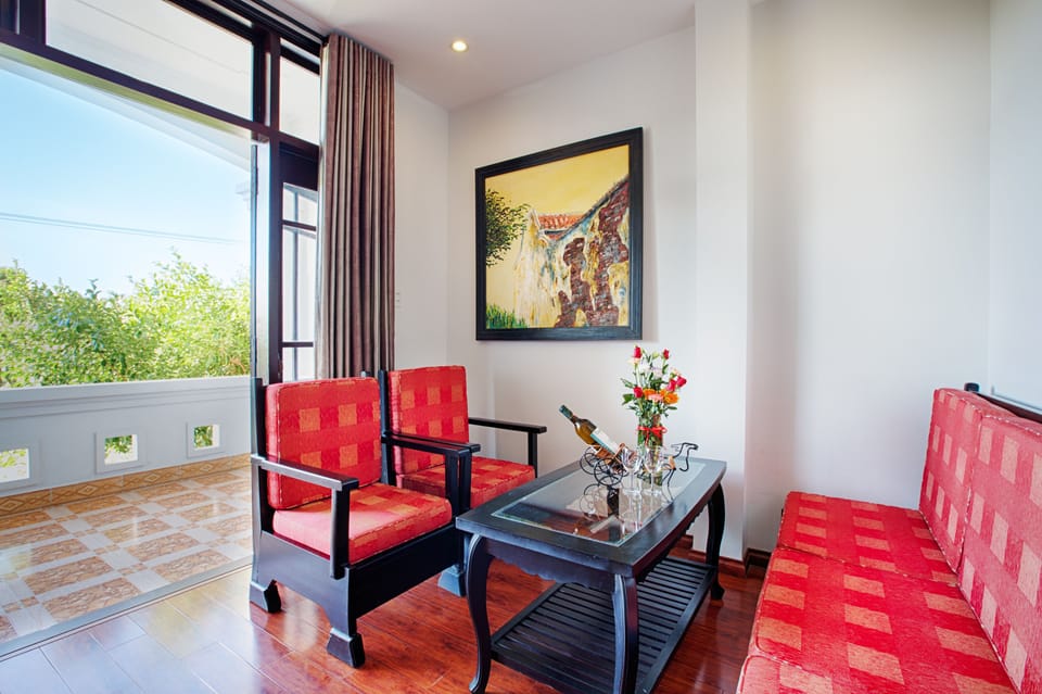 Junior Suite, Garden View | 12 bedrooms, premium bedding, free minibar items, in-room safe