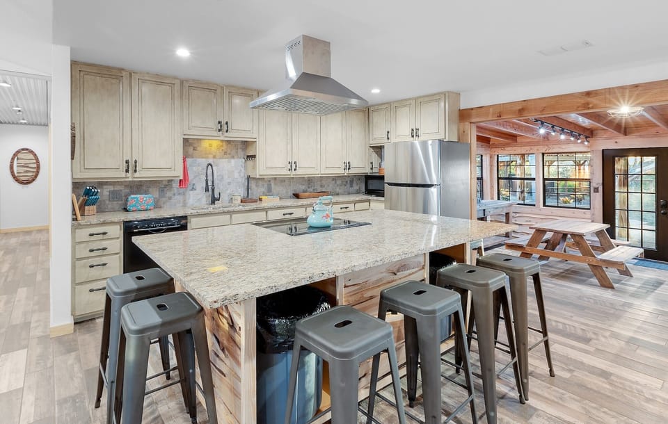 House, Multiple Bedrooms | Private kitchen | Fridge, oven, stovetop, coffee/tea maker