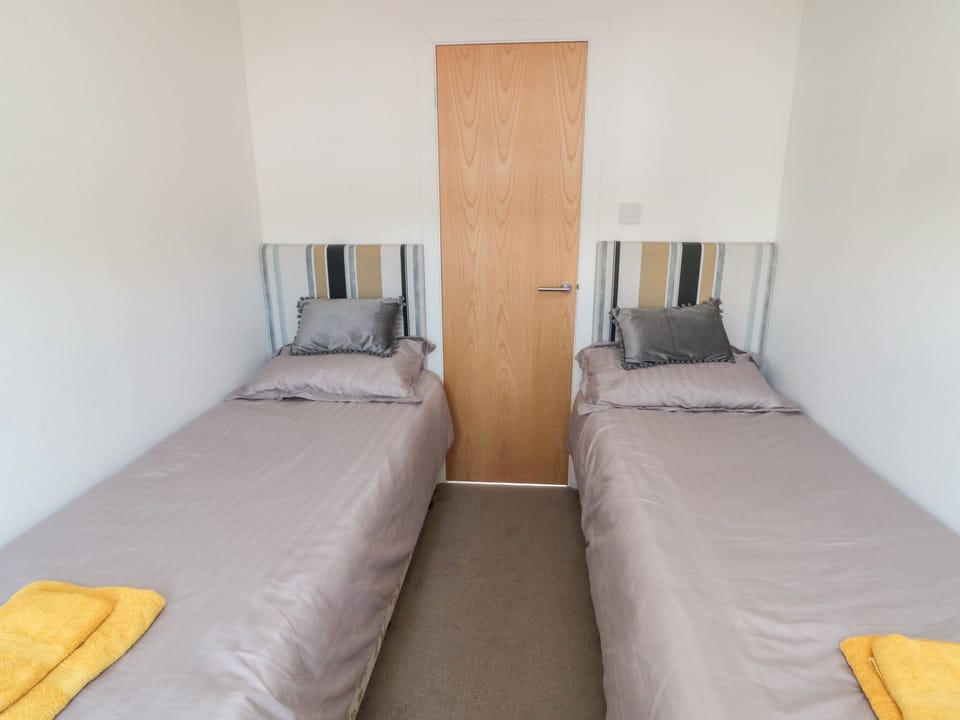 Cottage | 2 bedrooms, individually decorated, individually furnished, free WiFi