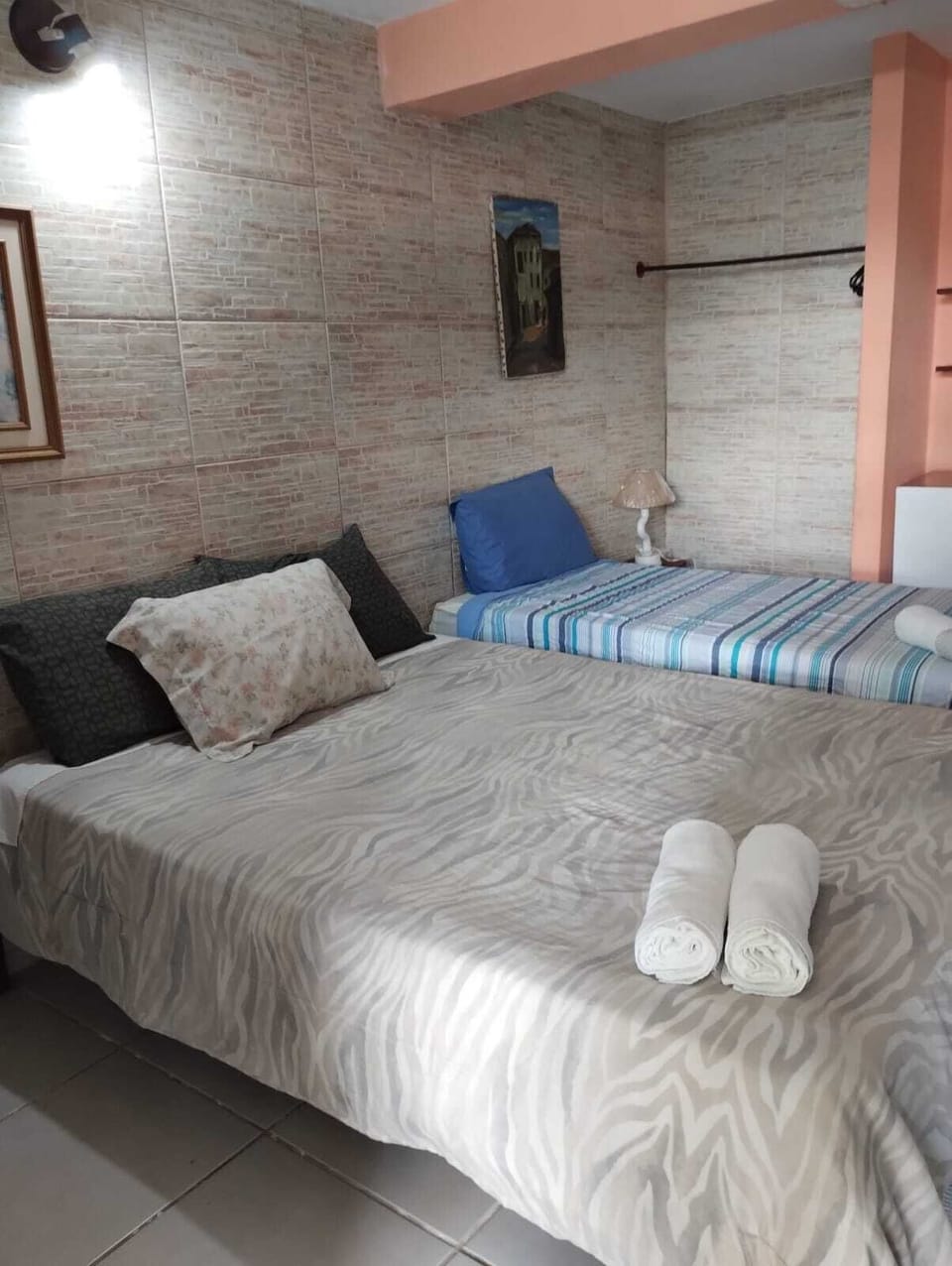 Room | Iron/ironing board, free WiFi