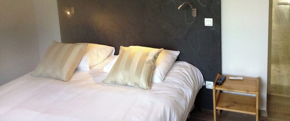 Soundproofing, iron/ironing board, free WiFi, bed sheets