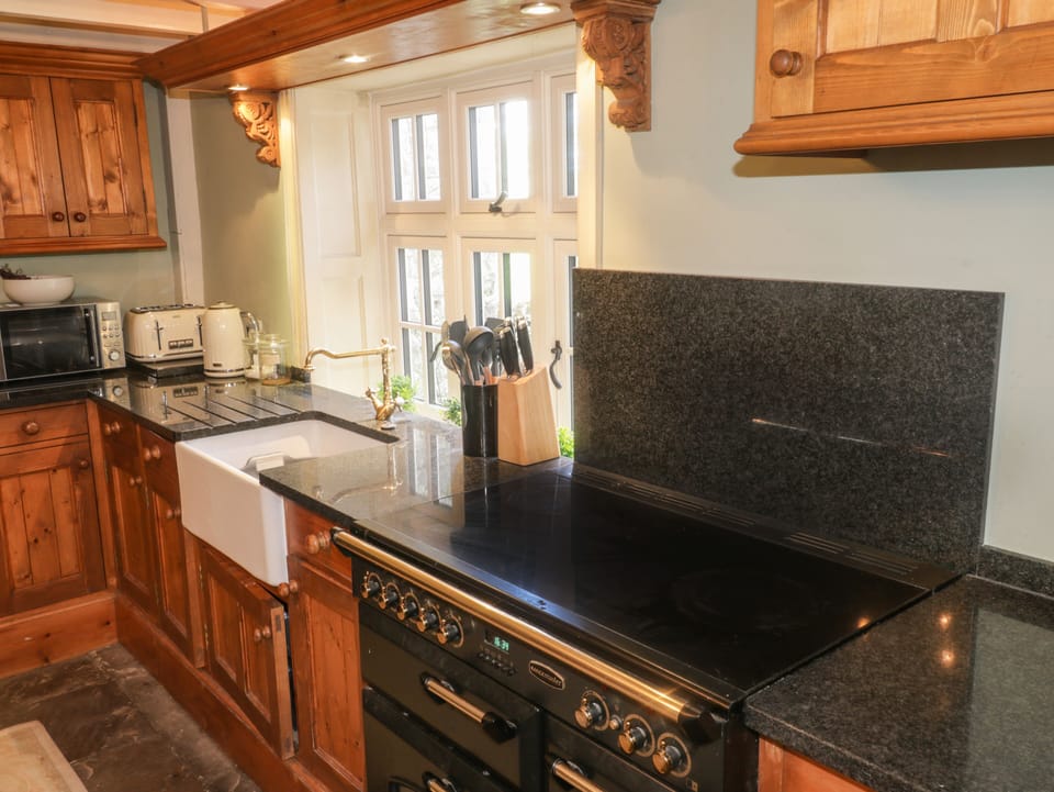 Fridge, electric kettle, toaster, cookware/dishes/utensils