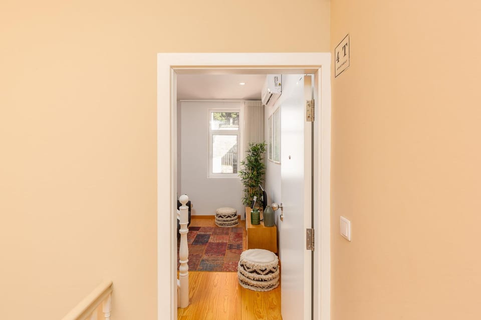House | 2 bedrooms, iron/ironing board, WiFi
