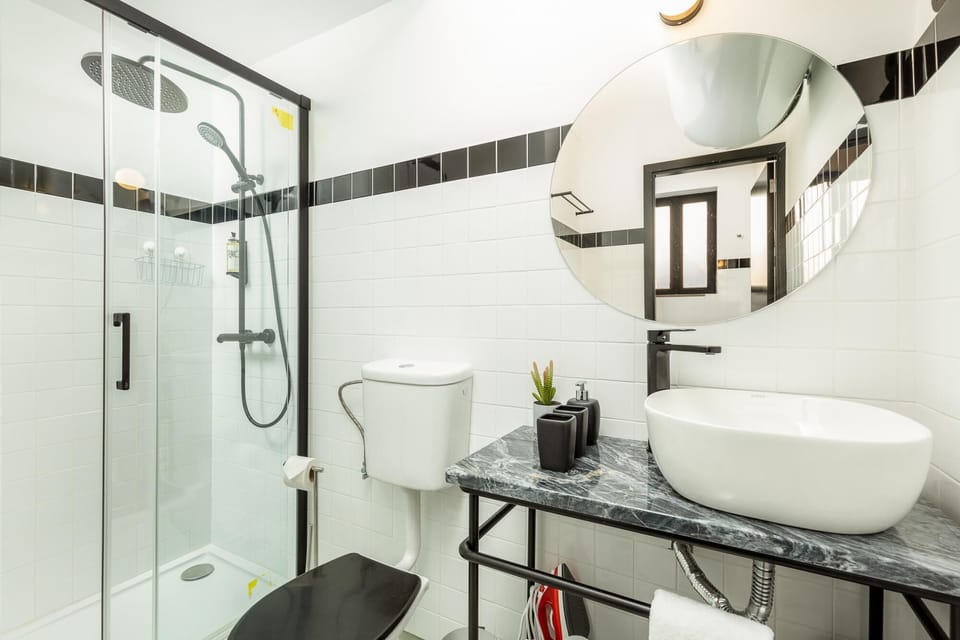 Santa Catarina 1E in Oporto Apartment in Porto