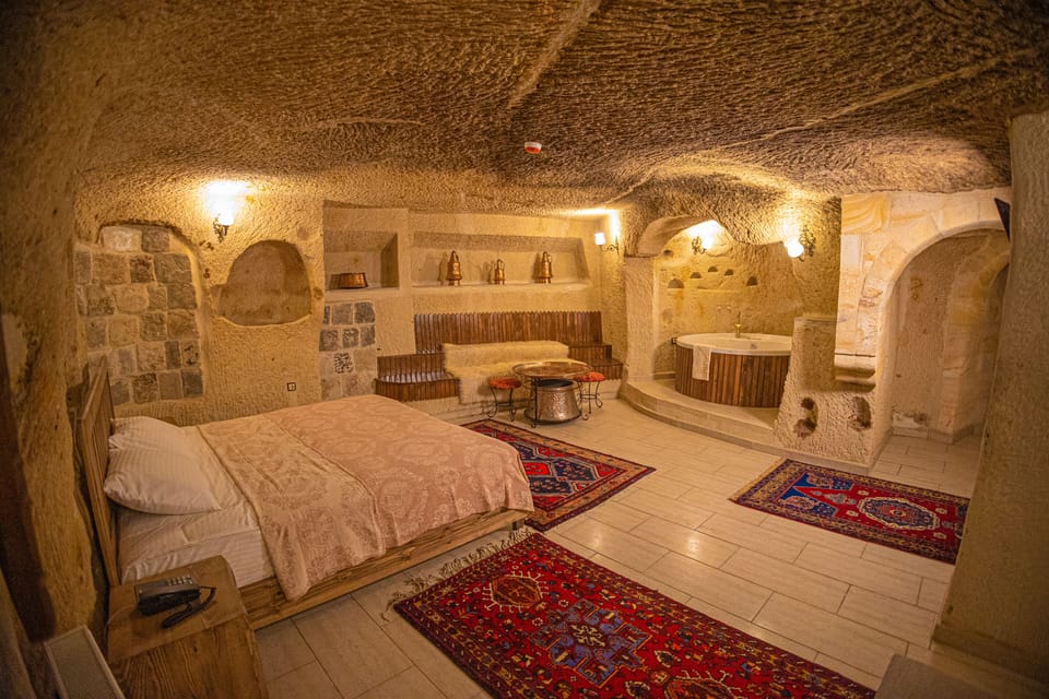 Honeymoon Suite, 1 King Bed, Jetted Tub | Select Comfort beds, minibar, individually decorated