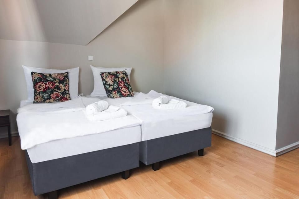 Standard Double or Twin Room | WiFi (free), bed sheets
