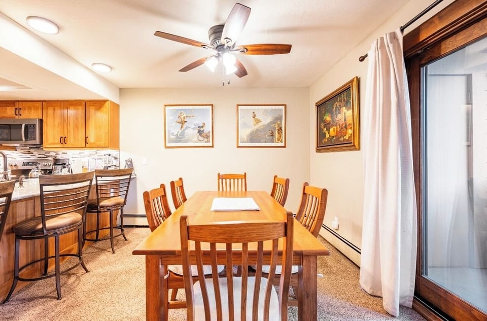 Condo, Multiple Beds, Pool Access, City View | Dining