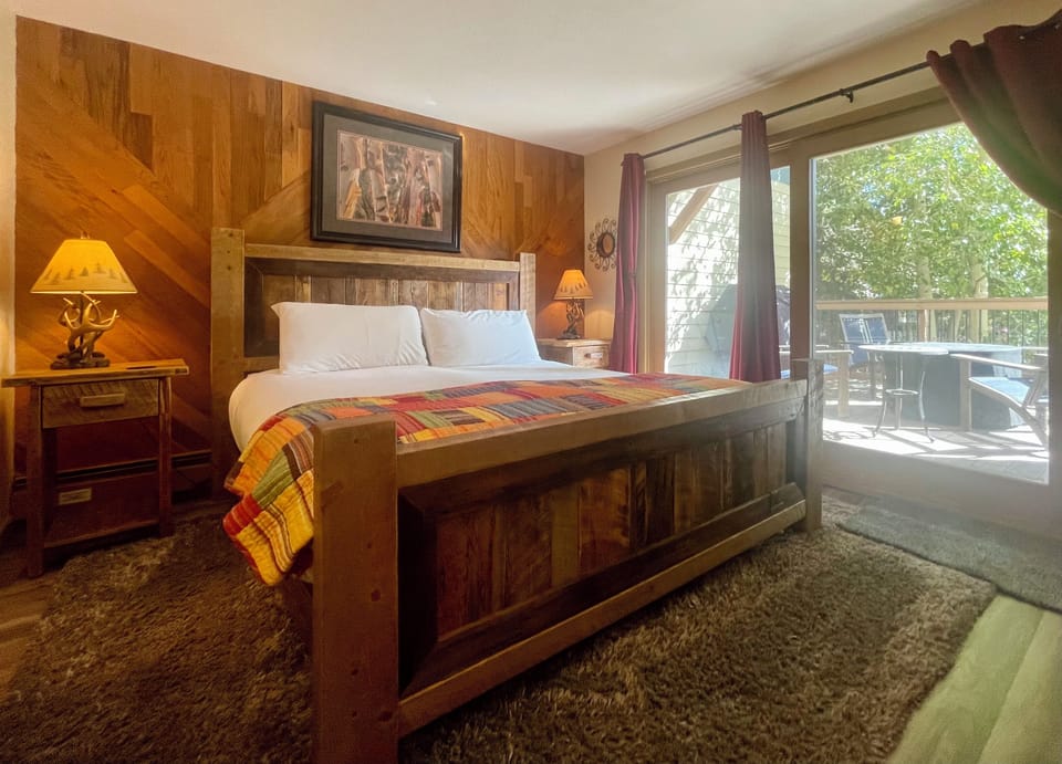 Condo, Multiple Beds, Pool Access, Mountain View | 2 bedrooms, individually decorated, individually furnished