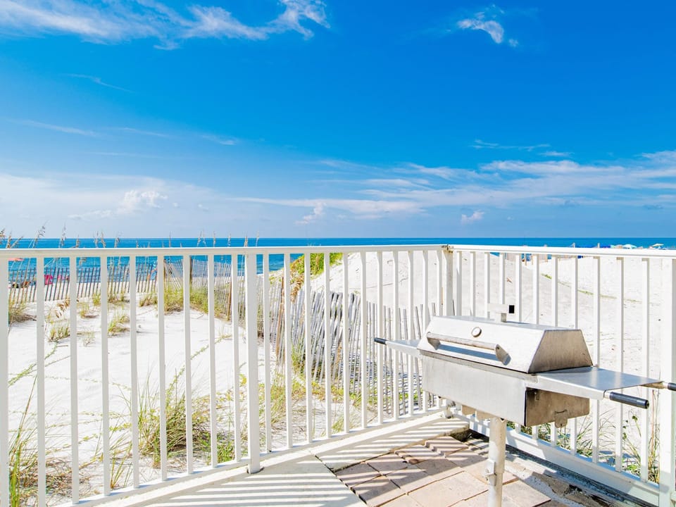 Condo, Multiple Beds, Balcony, Ocean View | Property grounds