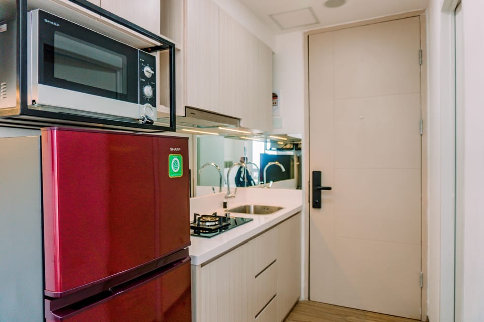 Studio, 2 Bedrooms | Private kitchen | Fridge, stovetop, cookware/dishes/utensils
