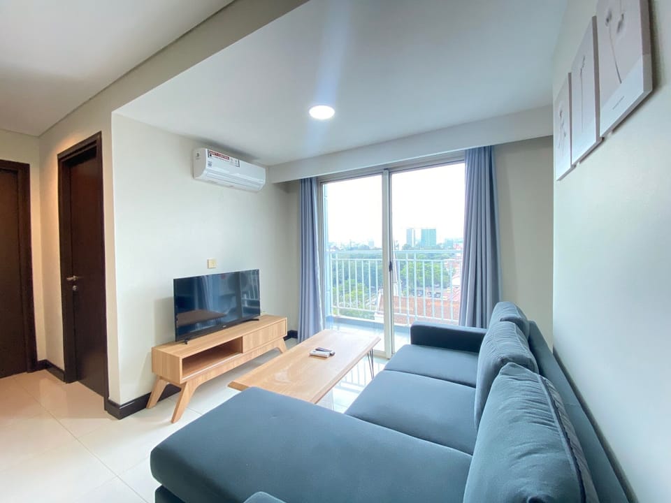 Apartment, 2 Bedrooms | Living area | TV