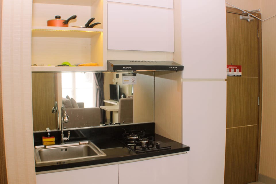 Apartment, 1 Bedroom | Private kitchen | Fridge, stovetop, electric kettle, cookware/dishes/utensils