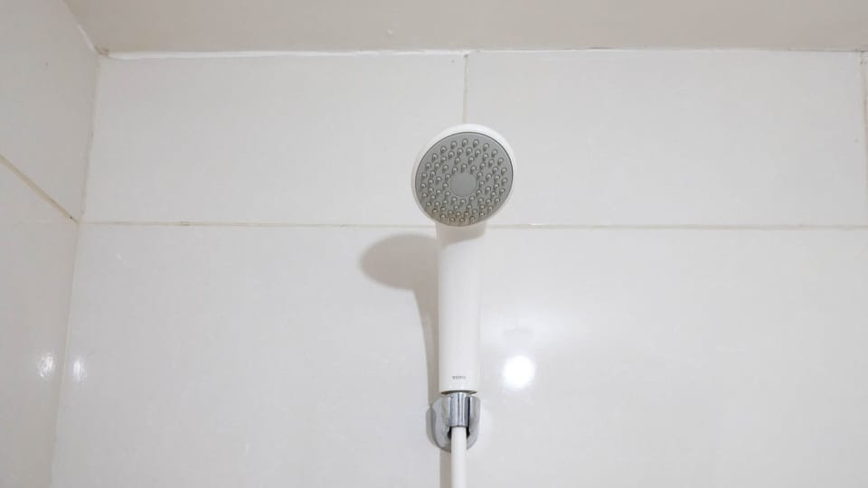 Studio | Bathroom | Free toiletries, towels
