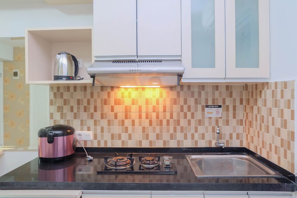 Apartment, 2 Bedrooms | Private kitchen | Fridge, stovetop, cookware/dishes/utensils
